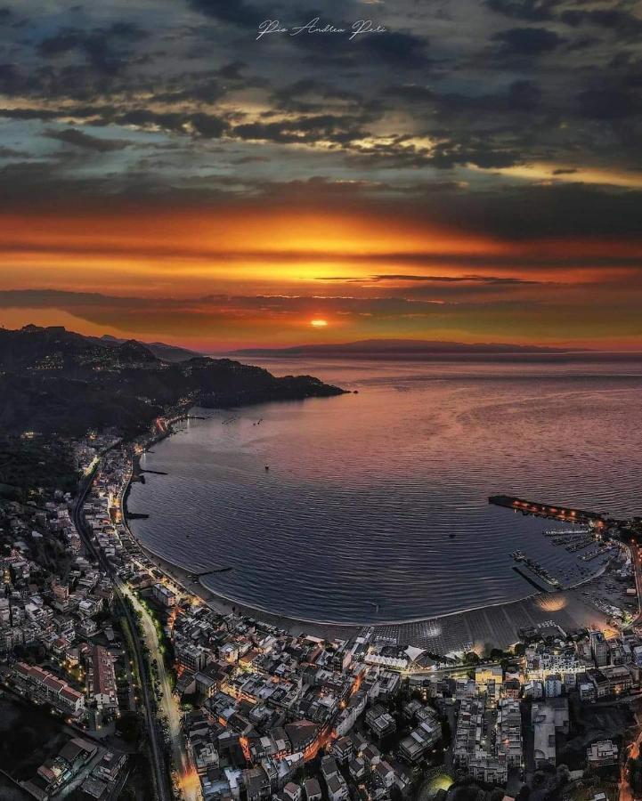Appartamenti Via Lombardo Giardini-Naxos Exterior foto